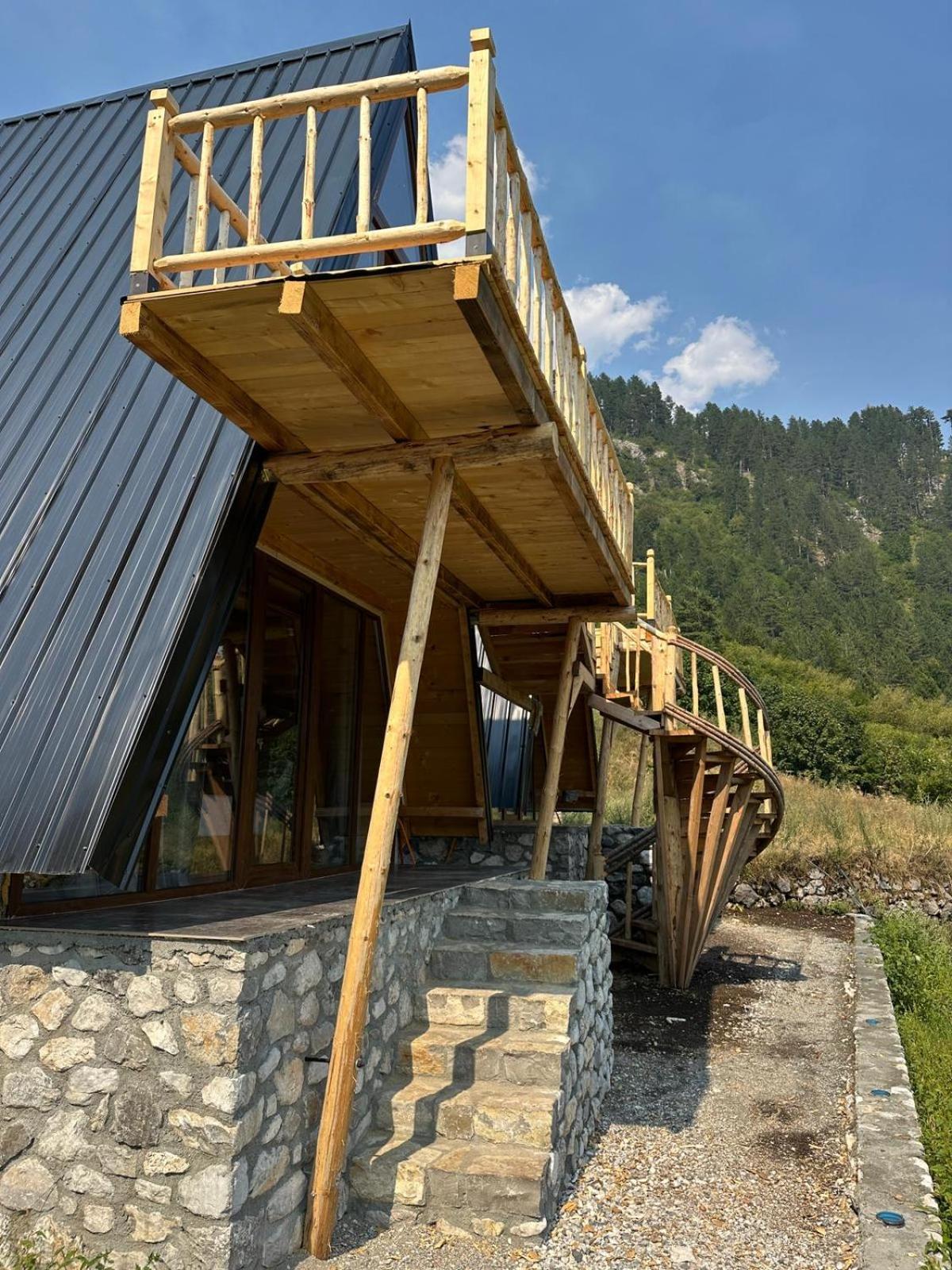 Guest House Kukaj 발보너 외부 사진