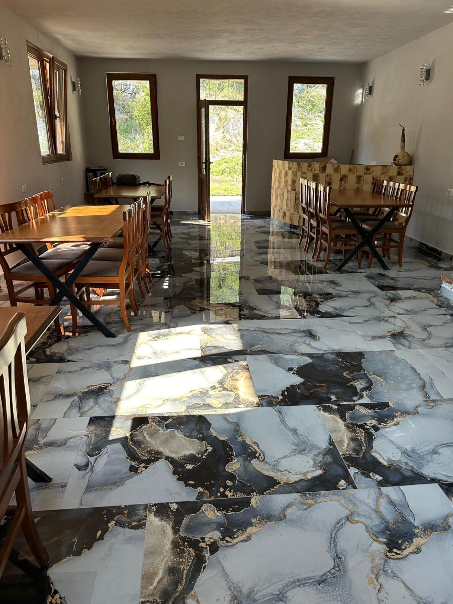 Guest House Kukaj 발보너 외부 사진